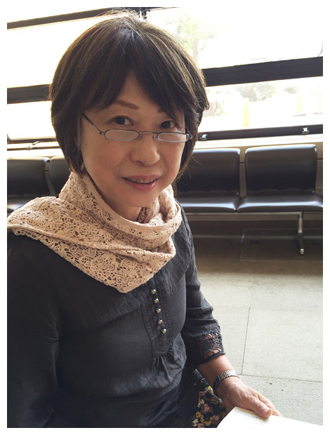 コンパクトなケースを本のしおりとして使っています