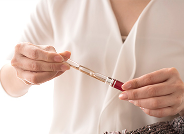 おしゃれ老眼鏡・シニアグラス　スレンダーアイズ　チューブ